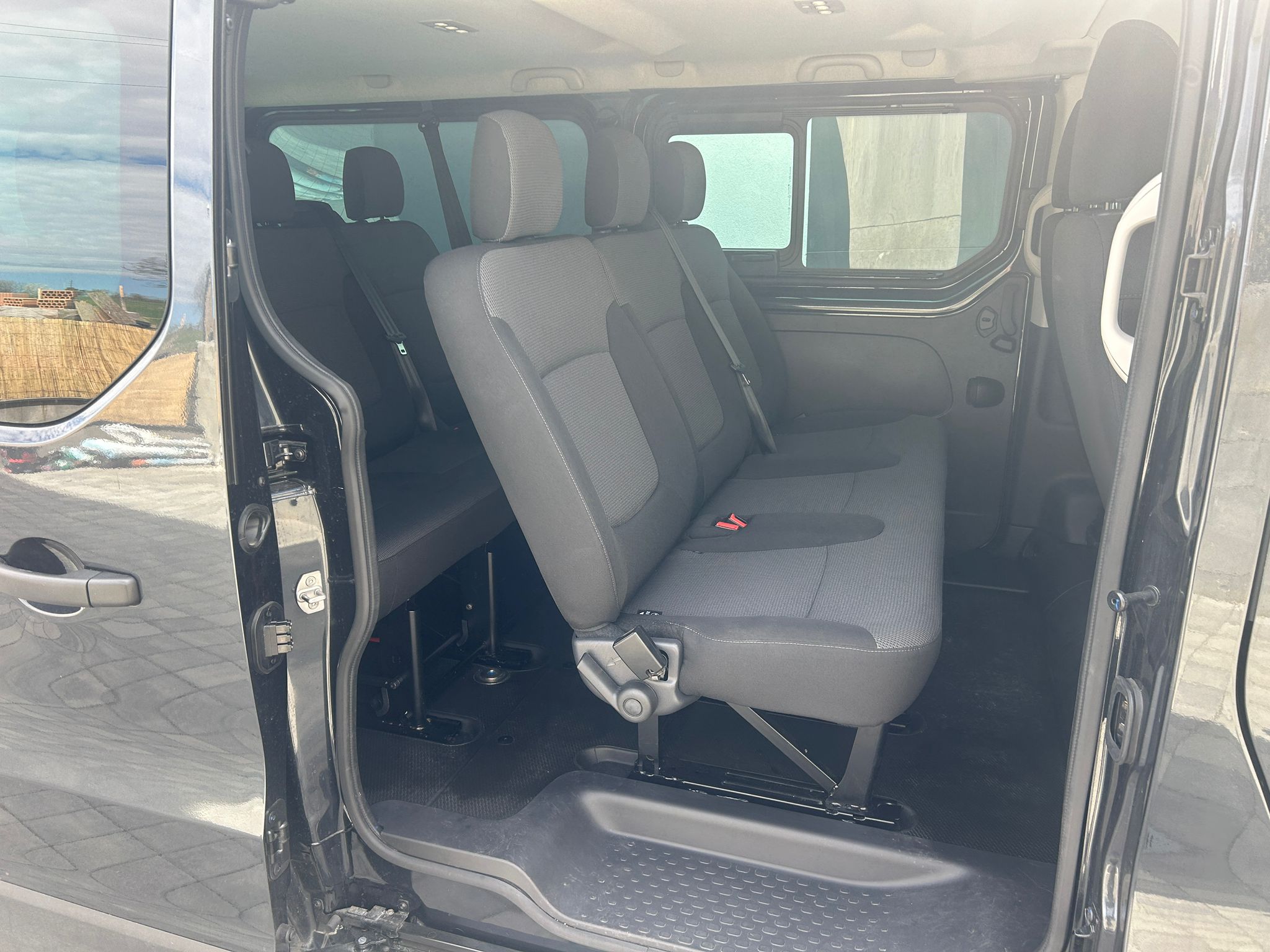 RENAULT TRAFIC 2.0 TDI 110 kW