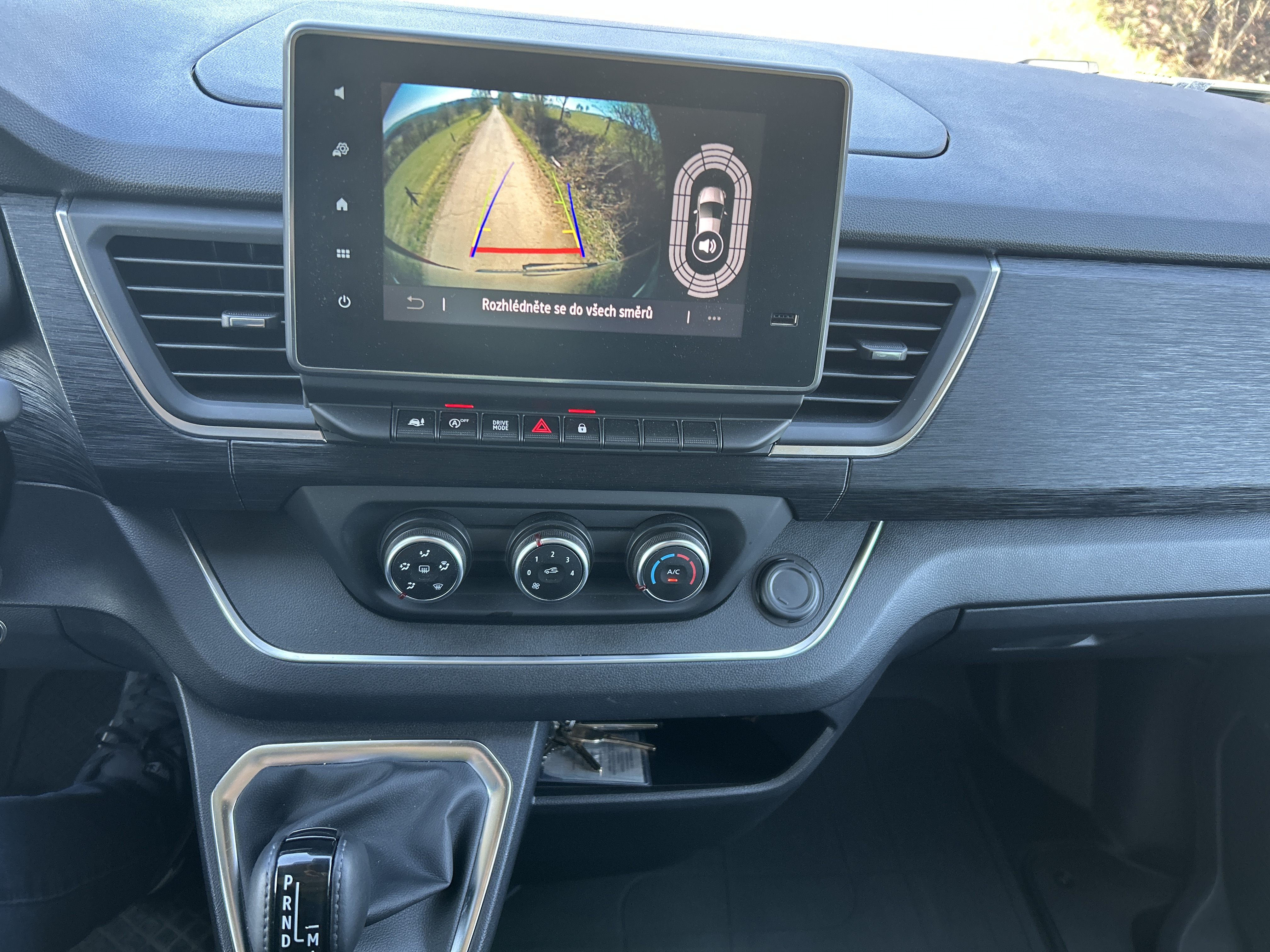 RENAULT TRAFIC automat