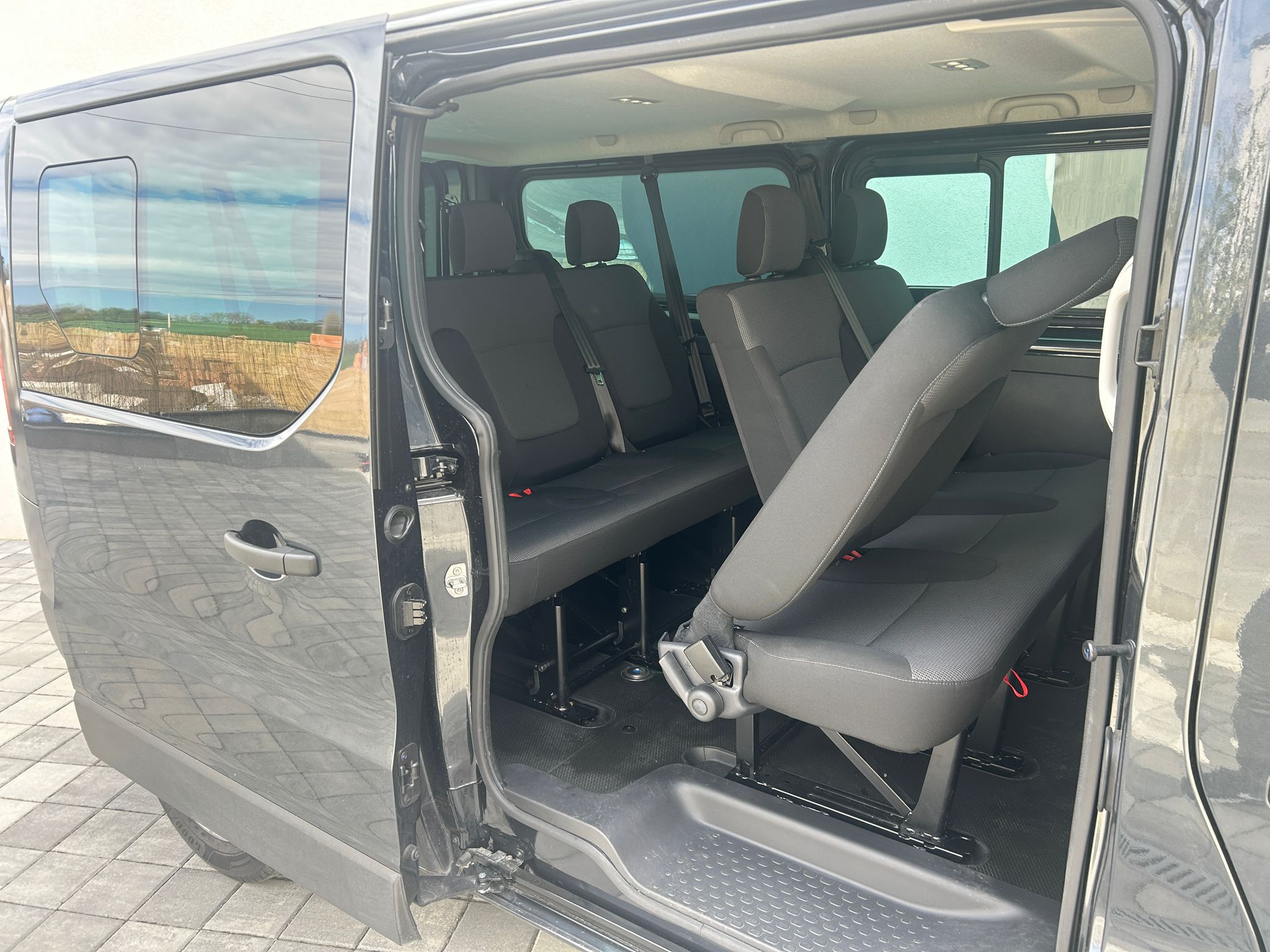 RENAULT TRAFIC 2.0 TDI